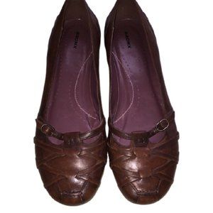 Bronx Brown Size 10M Flat Shoes